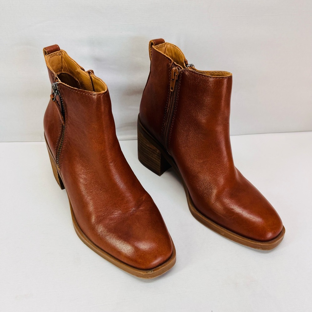 Crown Vintage Tan Leather Ankle Booties